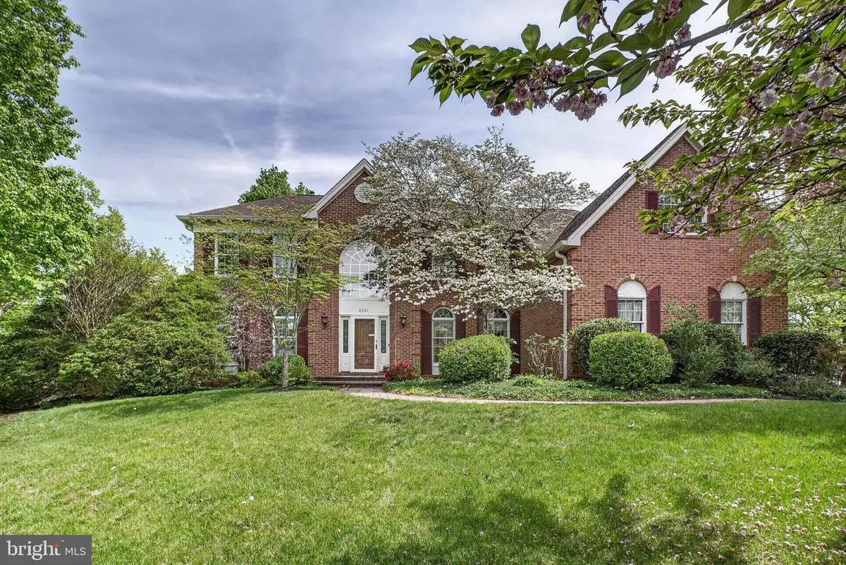 6331 Hidden Canyon Rd, Centreville, VA 20120 - #1