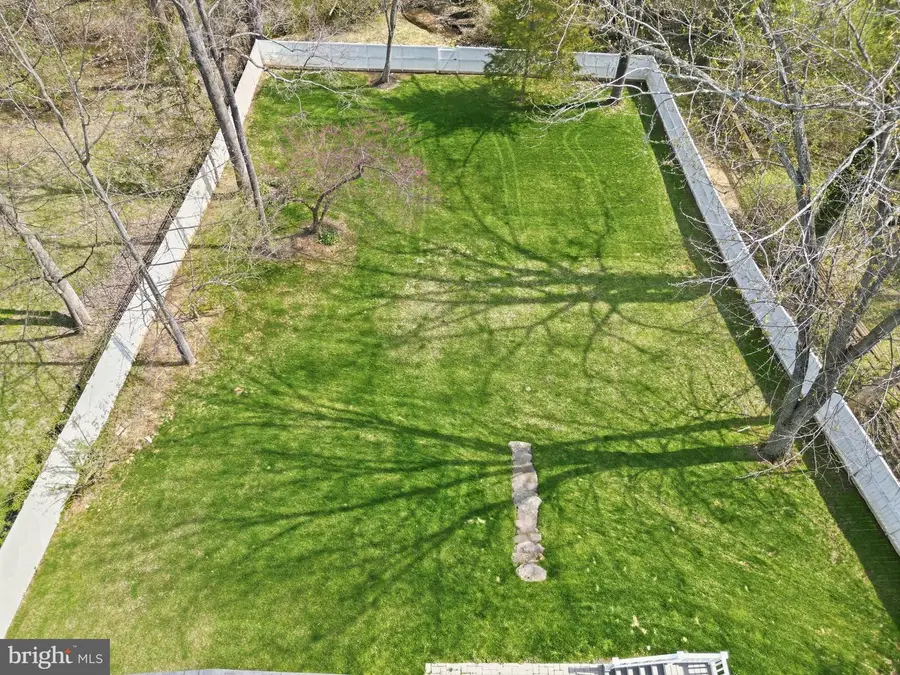 2725 Willow Dr, Vienna, VA 22181 - #3