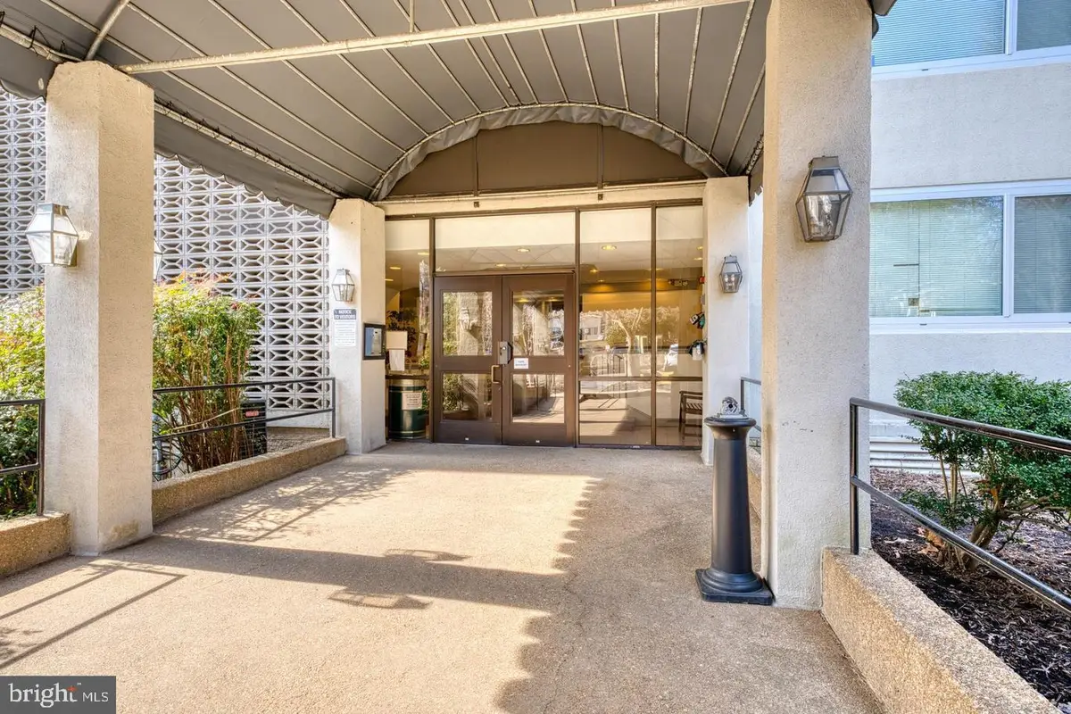 4410 Briarwood Ct N #36, Annandale, VA 22003 - #1