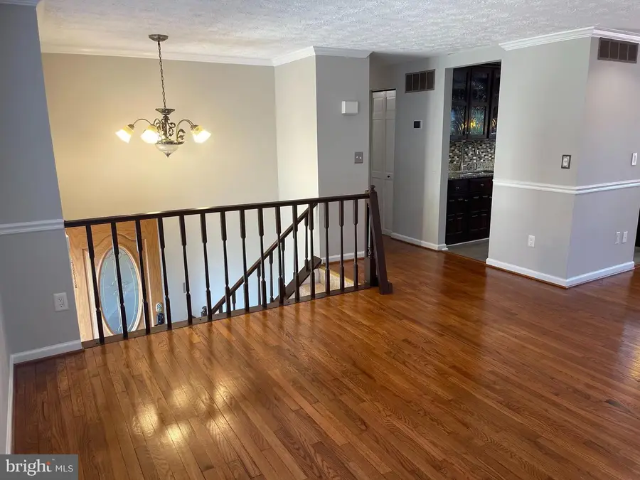 4502 Cub Run Rd, Chantilly, VA 20151 - #3