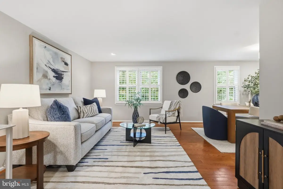 9303 Burnetta Dr, Fairfax, VA 22032 - #1