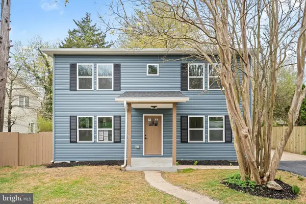 3141 Annandale Rd, FALLS CHURCH, VA 22042