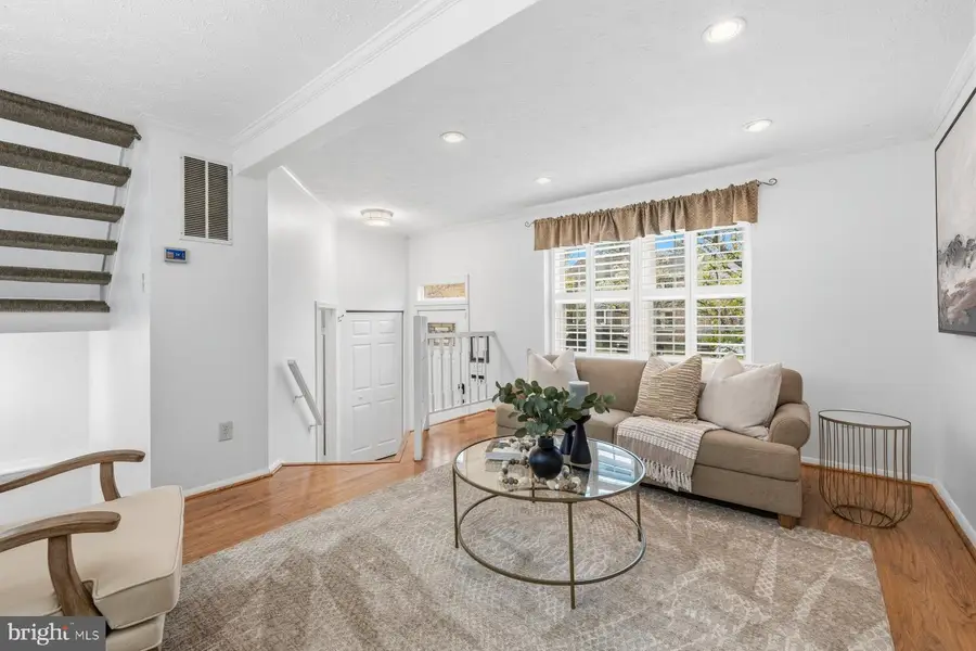 6102 Gardenia Ct, Alexandria, VA 22310 - #3