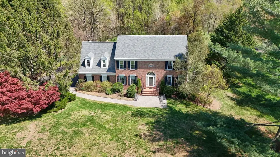 2825 Berryland Dr, Oakton, VA 22124 - #2