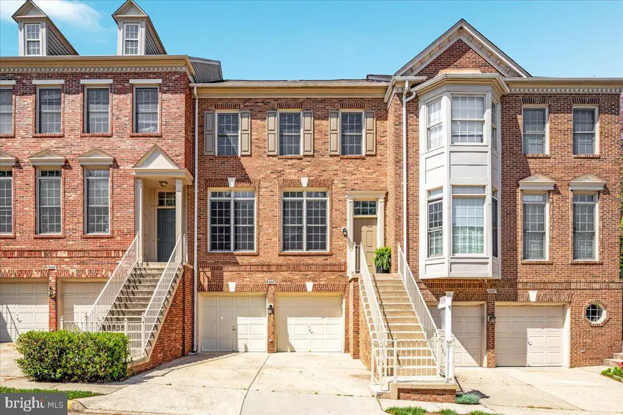 9602 Lagersfield Cir, Vienna, VA 22181 - #2