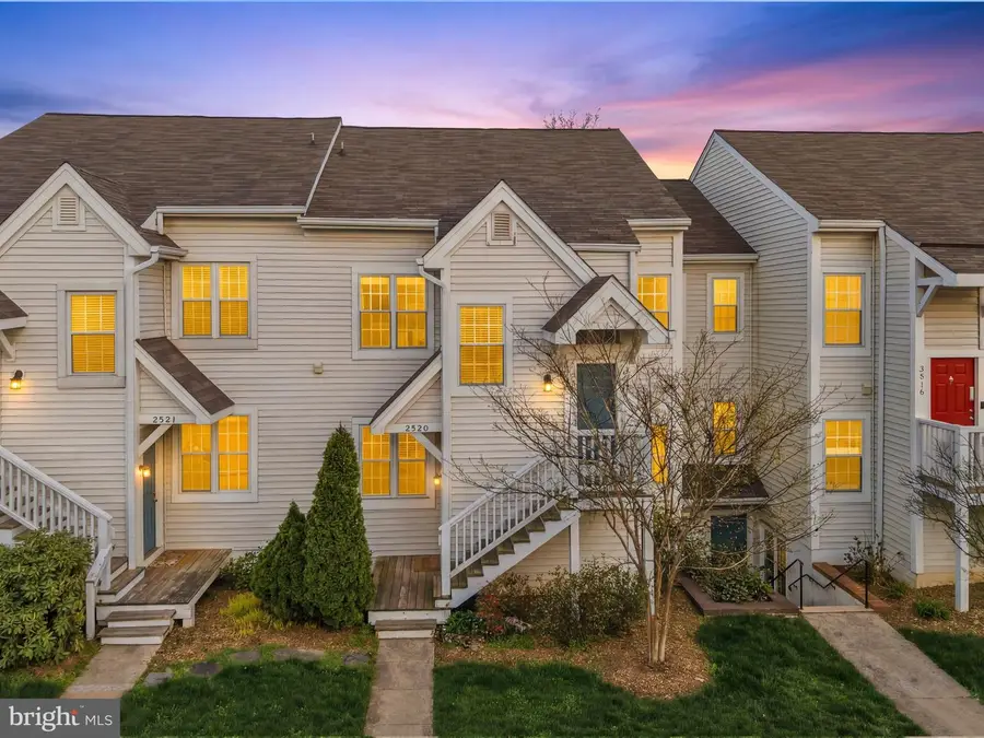 2822 Yarling Ct, Falls Church, VA 22042 - #2