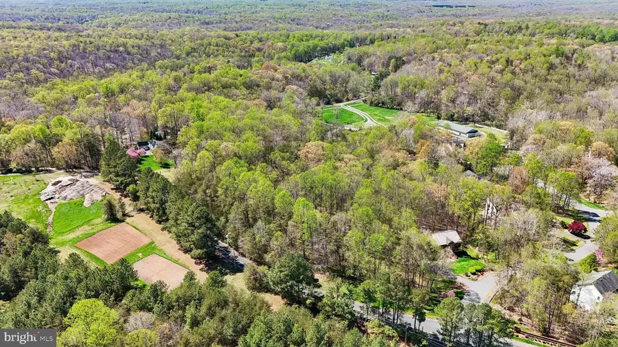 11920 Henderson Rd, Clifton, VA 20124 - #2