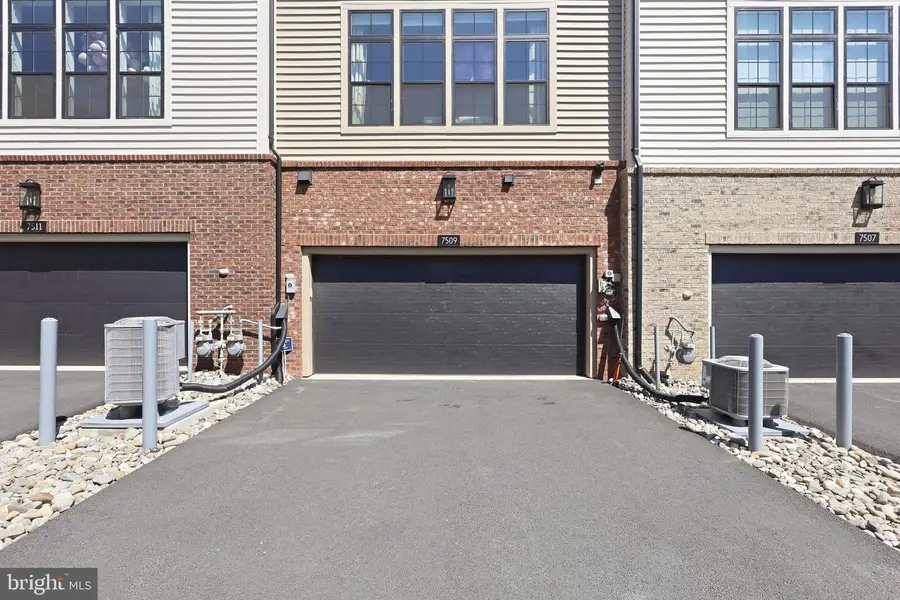 7509 Sawyer Farm Way #2002, McLean, VA 22102 - #3