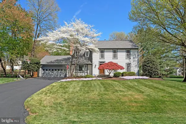 10430 Heritage Landing Rd, BURKE, VA 22015