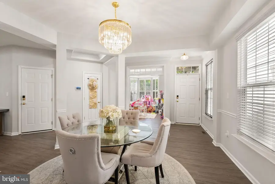 8929 Mayhew Ct, Lorton, VA 22079 - #3