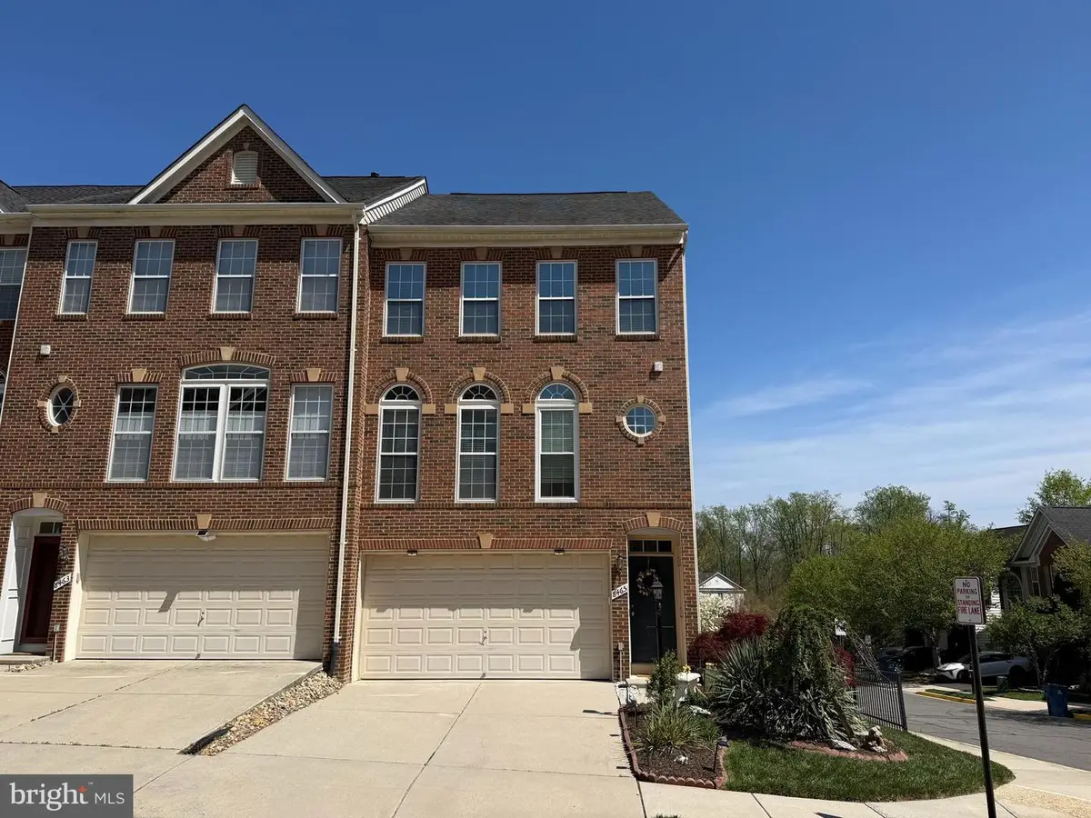 8465 Kirby Lionsdale Dr, Lorton, VA 22079 - #1