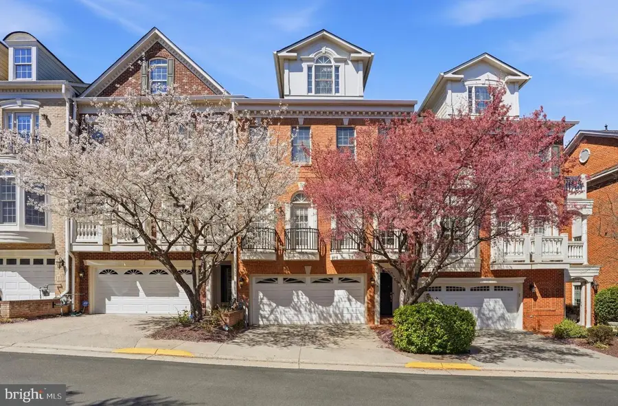 7714 Spoleto Ln #54, McLean, VA 22102 - #2