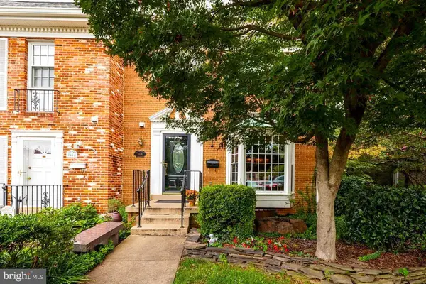 7416 Eldorado St, MCLEAN, VA 22102