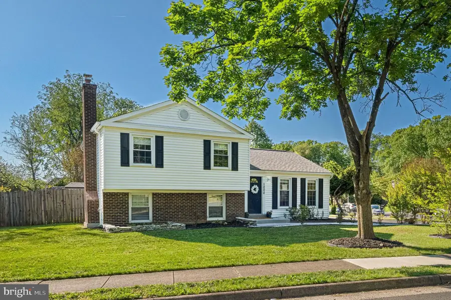 1000 Hertford St, Herndon, VA 20170 - #3