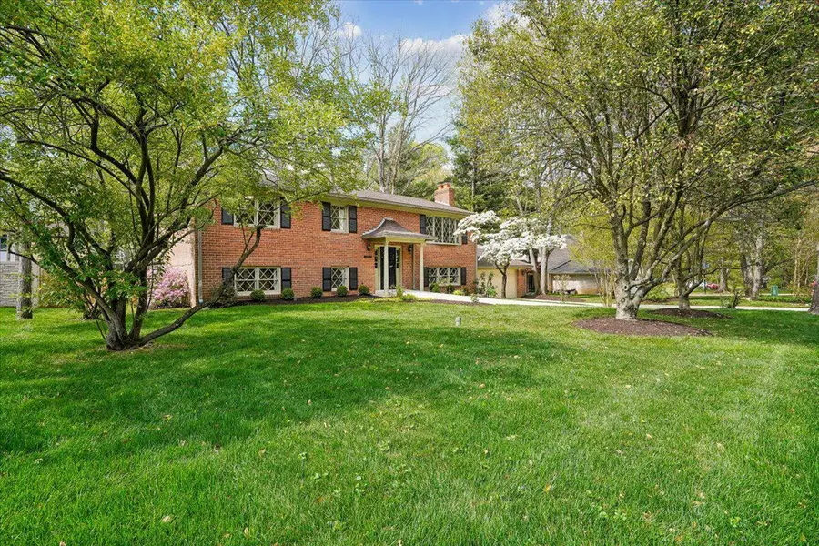 8913 Bluegate Dr, Fairfax, VA 22031 - #2