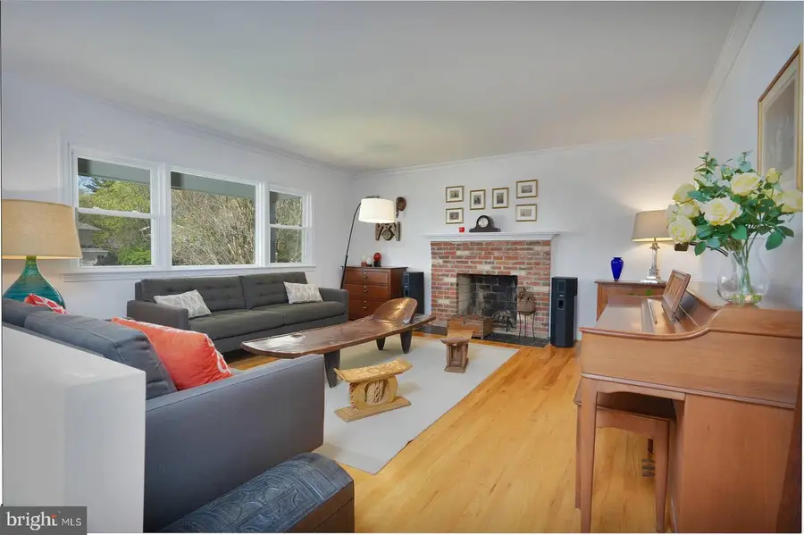 1557 Evers Dr, McLean, VA 22101 - #3