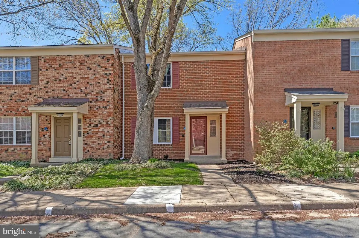 2254 Gunsmith Sq, Reston, VA 20191 - #1