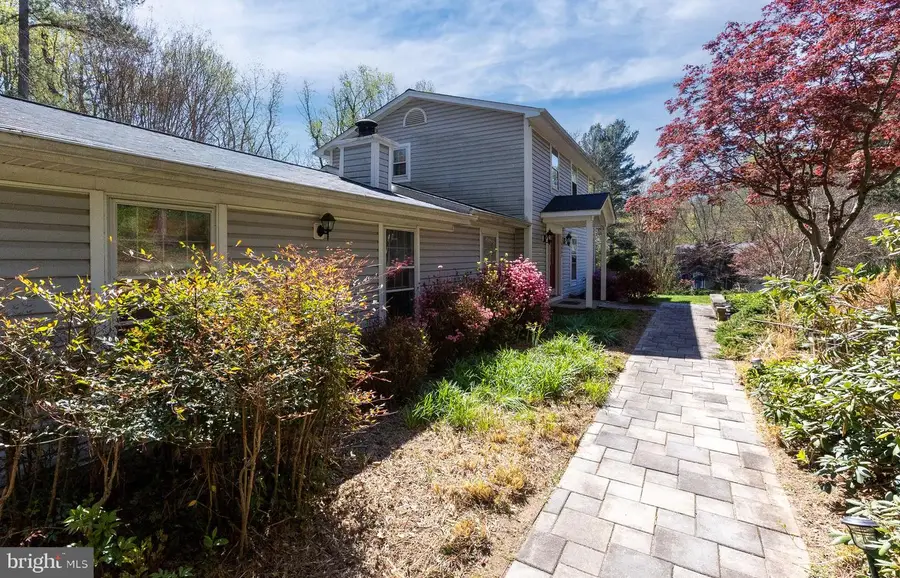 10802 Oldfield Dr, Reston, VA 20191 - #2