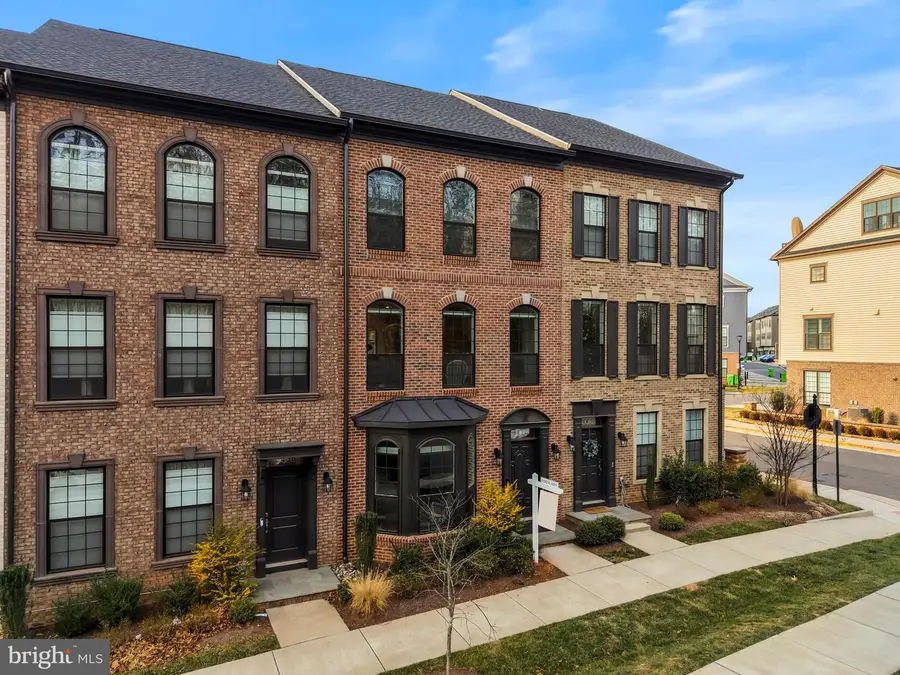 4434 Fair Lakes Ct, Fairfax, VA 22033 - #2