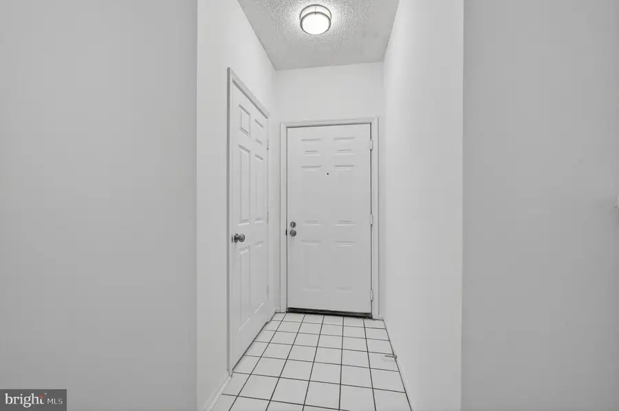 14313 Climbing Rose Way #306, Centreville, VA 20121 - #3