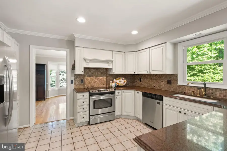 11582 Southington Ln, Herndon, VA 20170 - #2