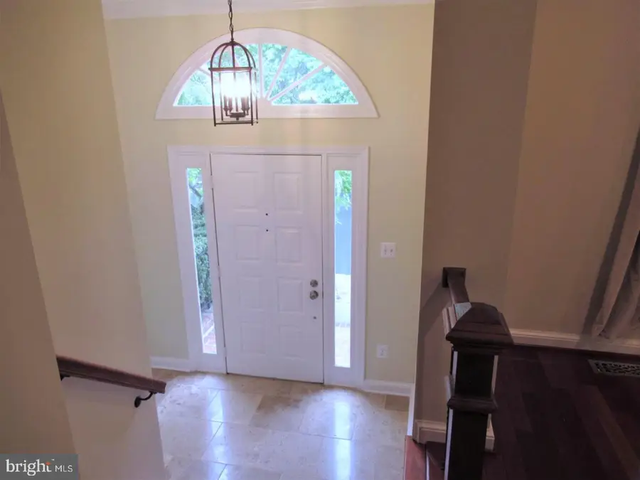 1433 Mclean Mews Ct, McLean, VA 22101 - #2