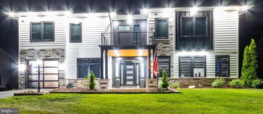 13821 Leighfield St, Chantilly, VA 20151 - #3