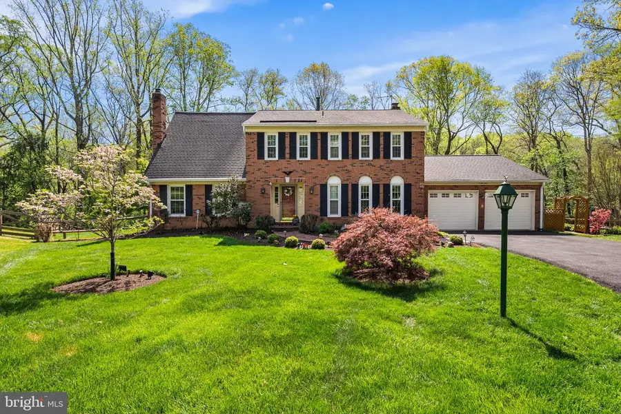 10103 Tamarack Dr, Vienna, VA 22182 - #2