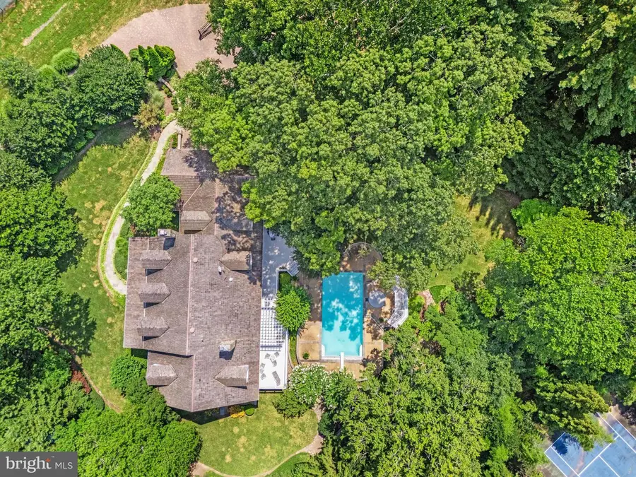 1110 Harvey Rd, McLean, VA 22101 - #2