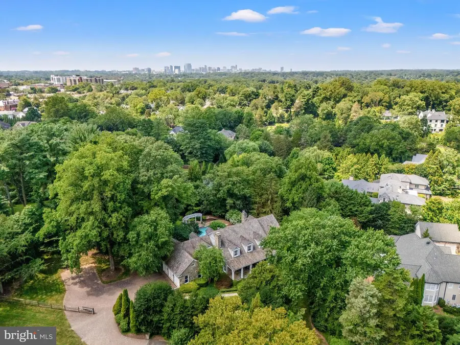 1110 Harvey Rd, McLean, VA 22101 - #3