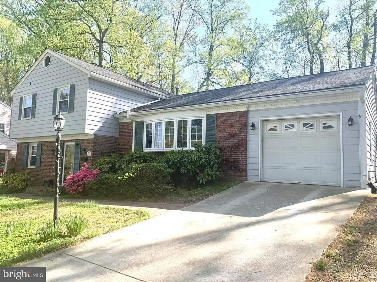 6209 Fernleigh Blvd, Springfield, VA 22152 - #1