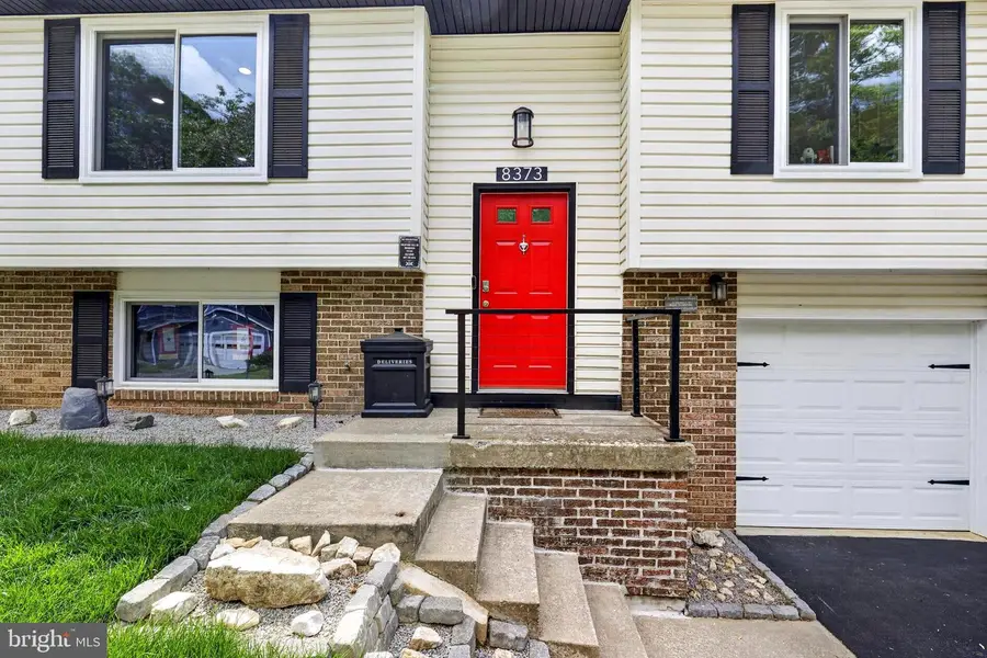 8373 Magic Leaf Rd, Springfield, VA 22153 - #2