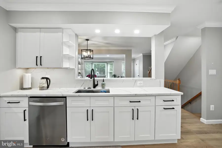 6586 Morning Meadow Dr, Alexandria, VA 22315 - #3