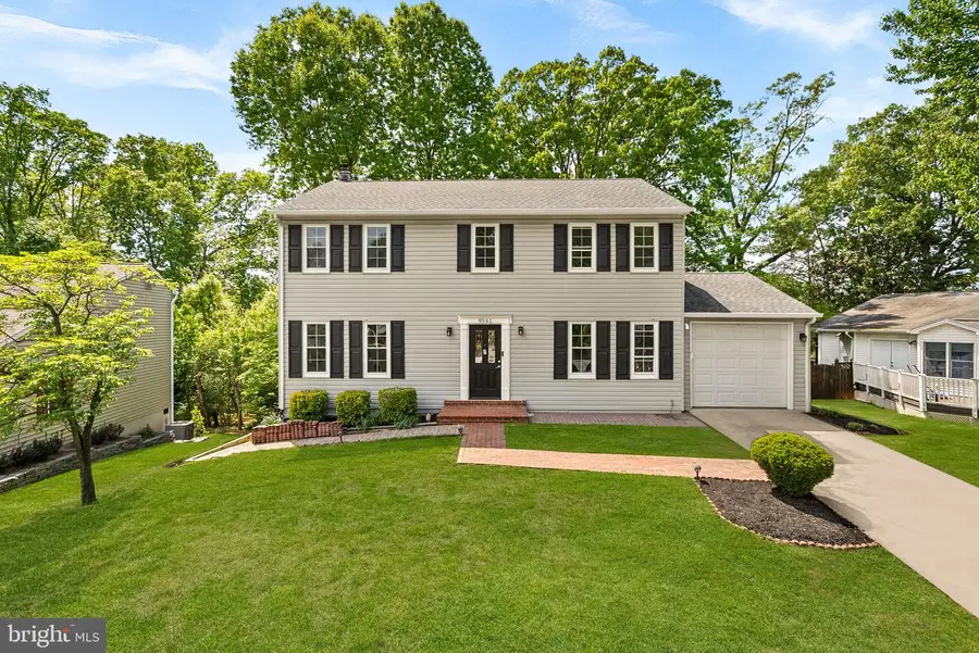 9361 Tartan View Dr, Fairfax, VA 22032 - #2