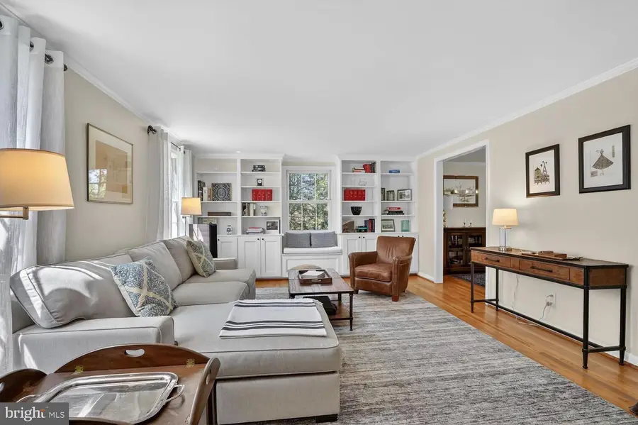 3811 Bent Branch Rd, Falls Church, VA 22041 - #2