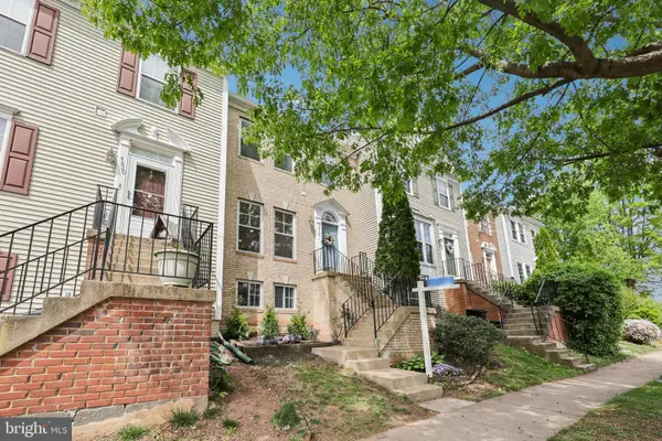 4818 Pheasant Brook Ln, FAIRFAX, VA 22033