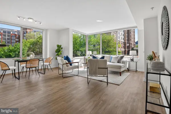 2726 Gallows Rd #216, VIENNA, VA 22180