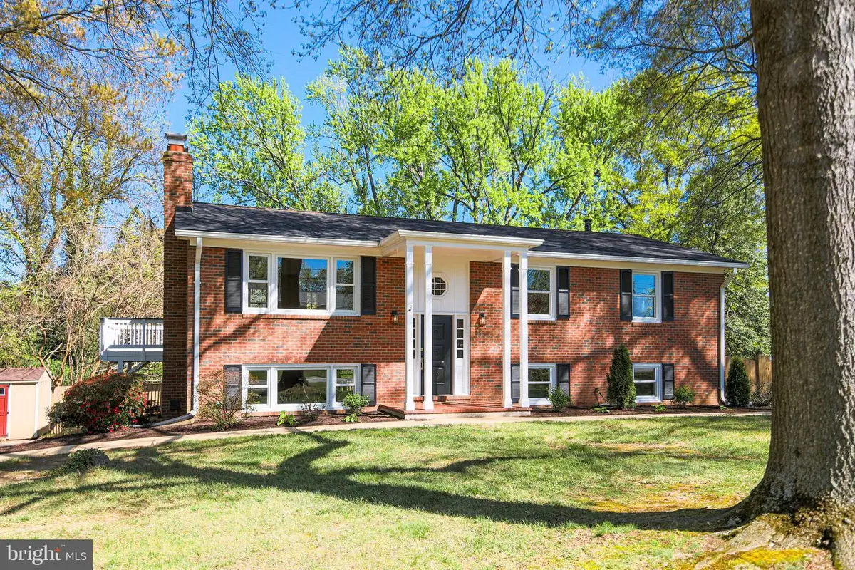 7200 Popkins Farm Rd, Alexandria, VA 22306 - #1