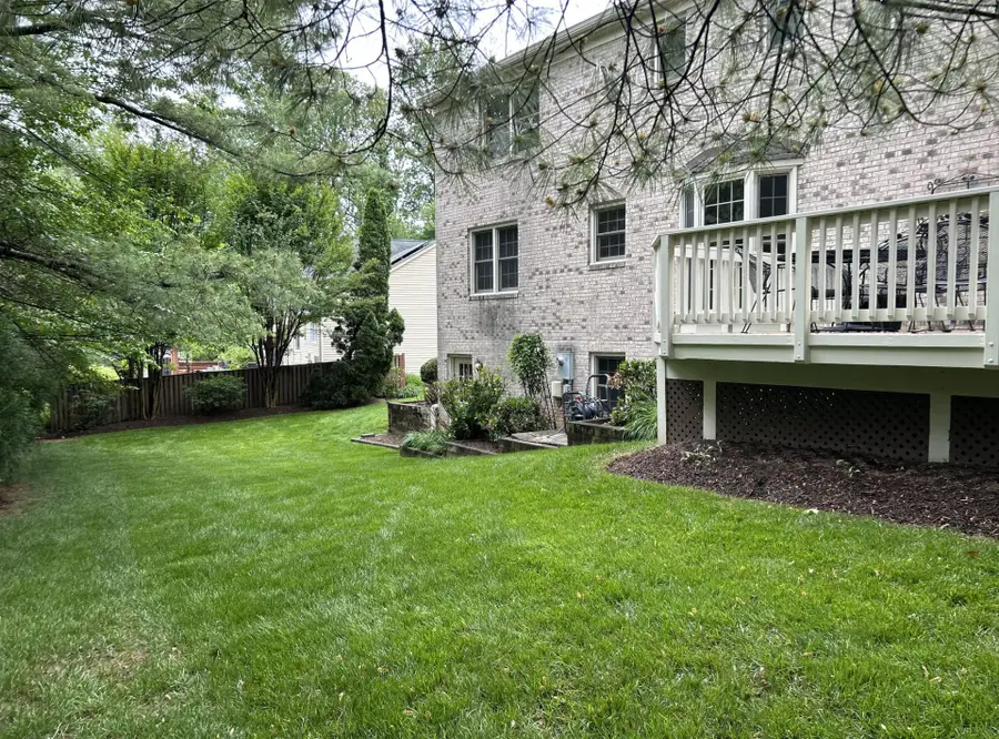 3123 Vinewood Pl, Falls Church, VA 22044 - #3
