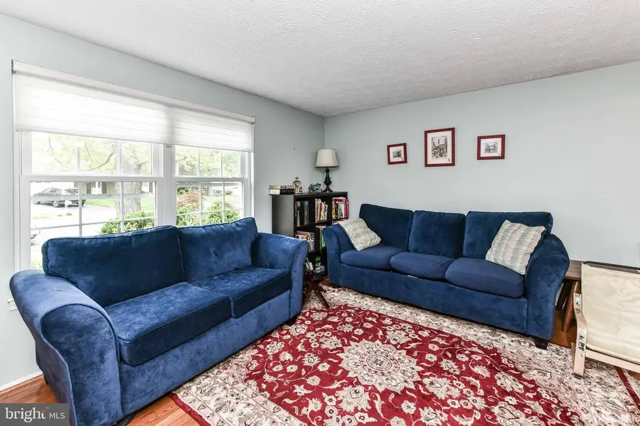 1721 Whitewood Ln, Herndon, VA 20170 - #3