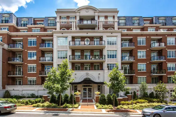 6900 Fleetwood Rd #318, MCLEAN, VA 22101