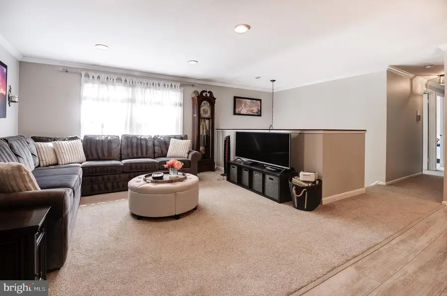 12609 Etruscan Dr, Herndon, VA 20171 - #3