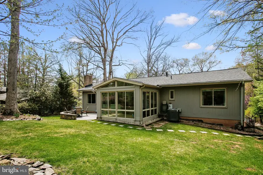 1440 Aldenham Ln, Reston, VA 20190 - #2