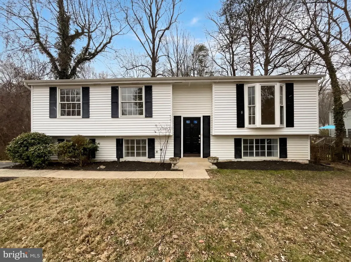 10911 Santa Clara Dr, Fairfax, VA 22030 - #1