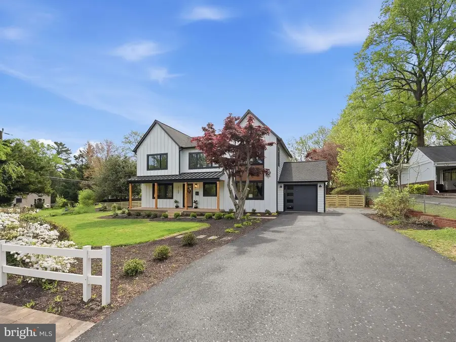 7109 Idylwood Rd, Falls Church, VA 22043 - #3