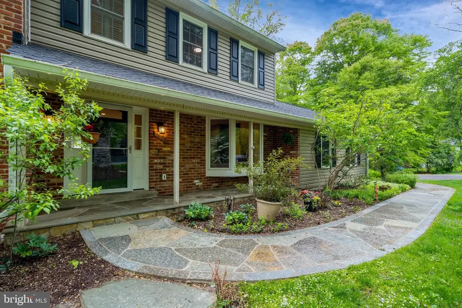 5948 Innisvale Dr, Fairfax Station, VA 22039 - #2