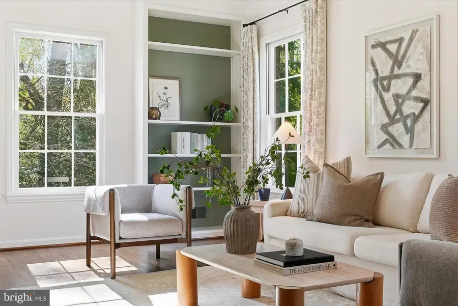 7504 Blaise Trl, McLean, VA 22102 - #2