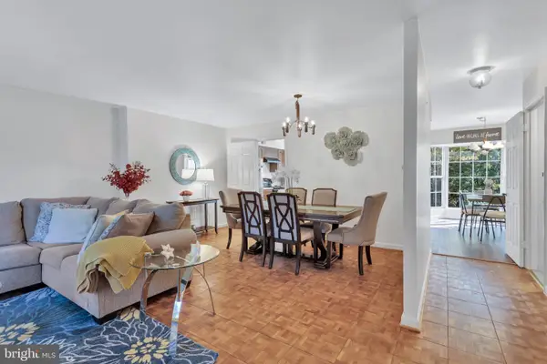 9009 Sweet Birch Ct, SPRINGFIELD, VA 22152