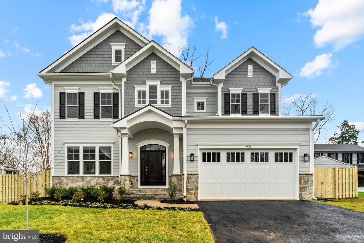 606 Meadow Ln Sw, Vienna, VA 22180 - #1