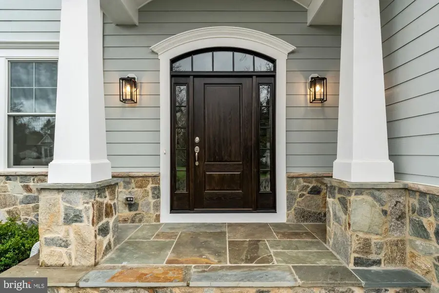 606 Meadow Ln Sw, Vienna, VA 22180 - #3